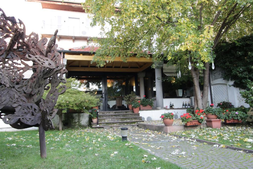 Il Giardinetto Hotel Vercelli Buitenkant foto