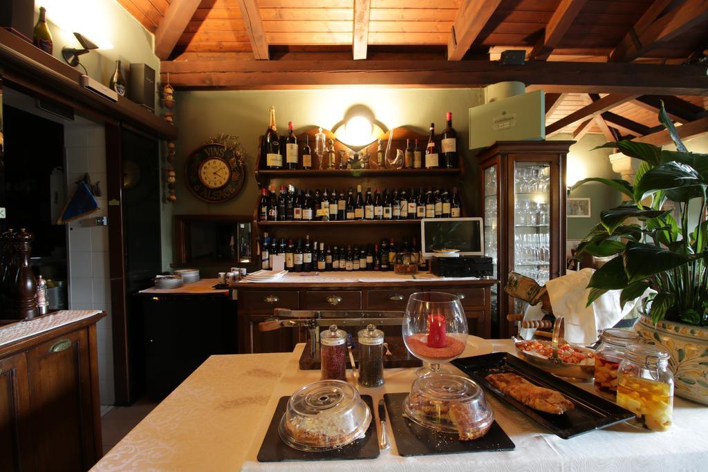 Il Giardinetto Hotel Vercelli Buitenkant foto