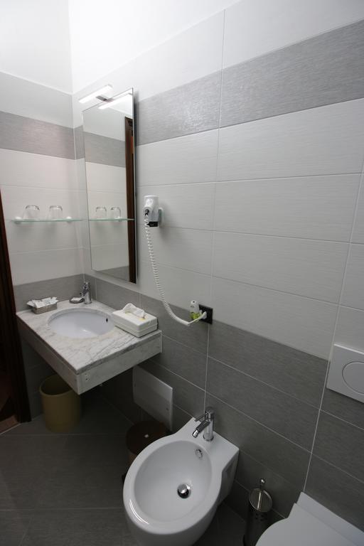 Il Giardinetto Hotel Vercelli Buitenkant foto